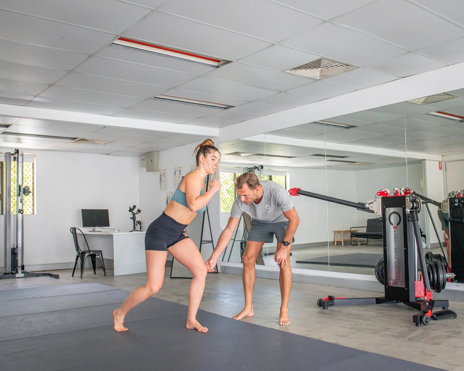 hamstring retension lunge