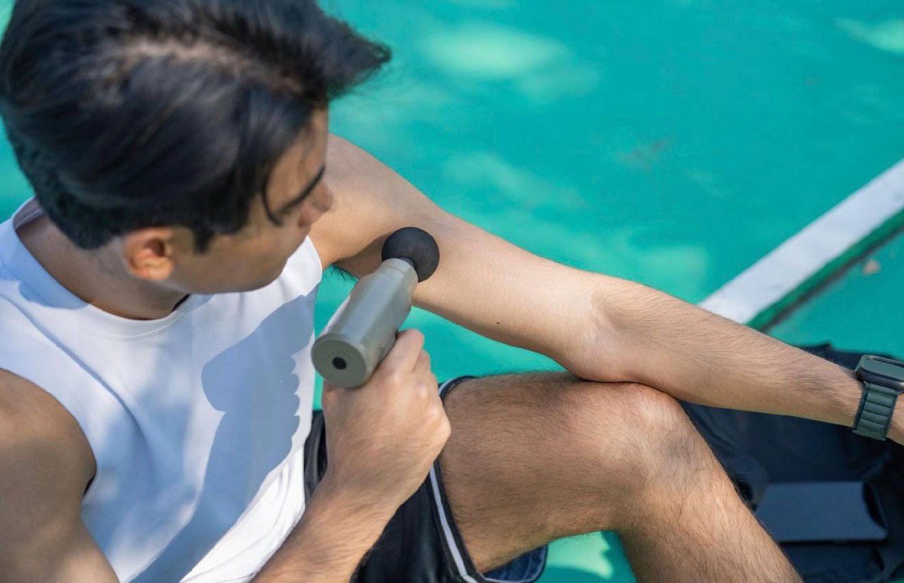 Myofascial Release Is Everywhere Right Now — But Here’s What It Actually Does (and Doesn’t Do) — image 1