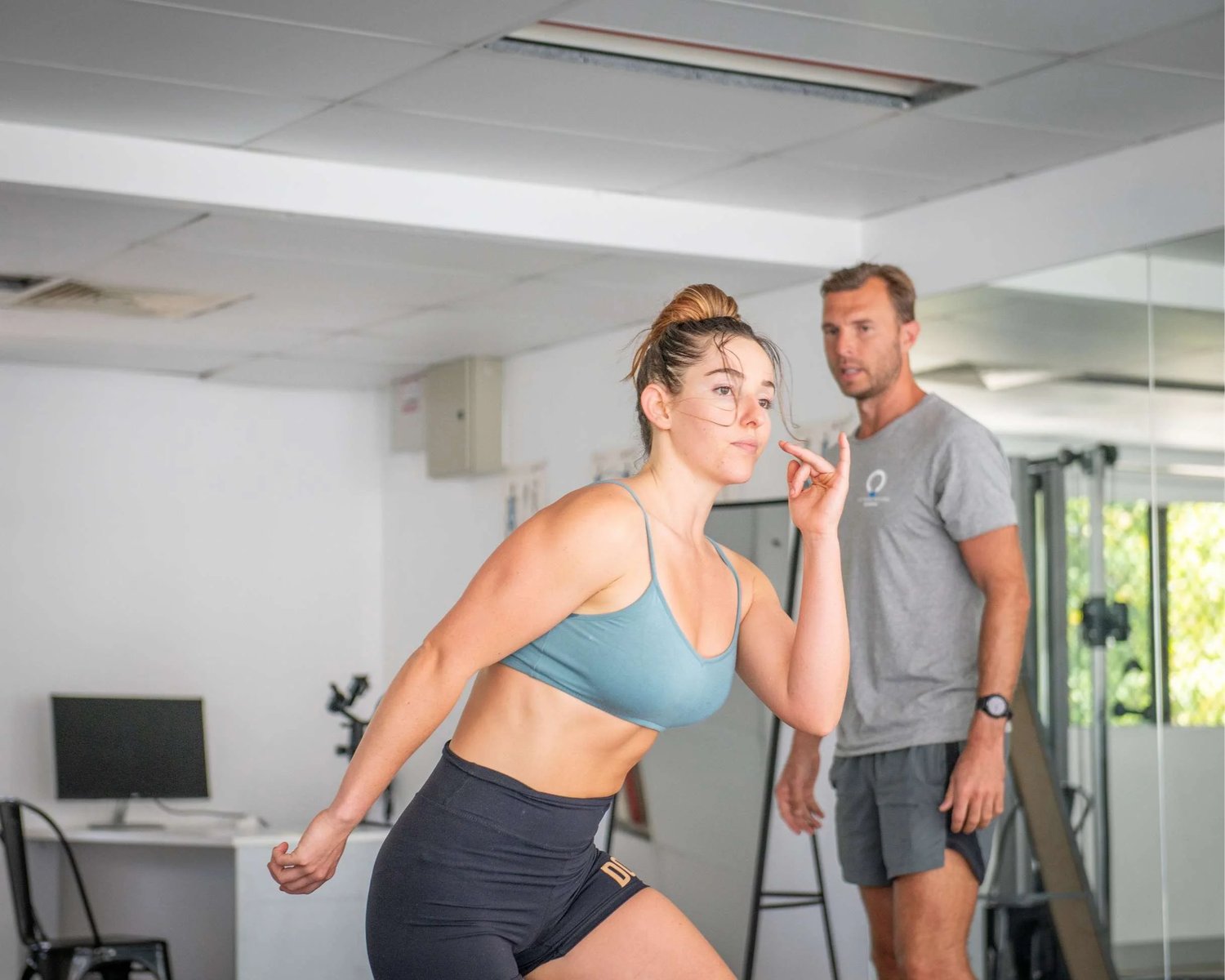 Training lunge 2 — Physiotherapy vs. Functional Patterns for Spine Health